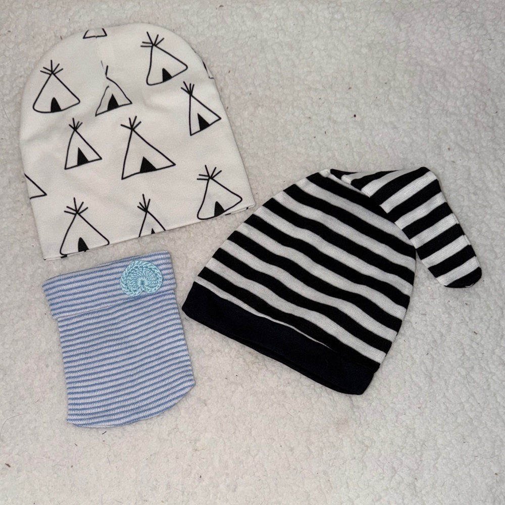 Set of Baby‎ Beanies Newborn Hat NWOT